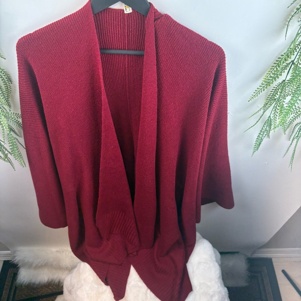 Isotoner - shawl sweater. One size. size. Wine colour.